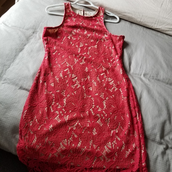Beautiful brand new red dress, no tag - Picture 1 of 3